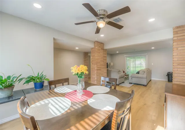 2nd image of 814 N Willis Ave, Livingston, TX 77351 | MLS# 44741293
