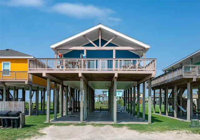 Photo 2 of Single family home for sale at 963 James Rd, Gilchrist, TX 77617 | MLS# 64528052 | Listing updated on 2026-08-31