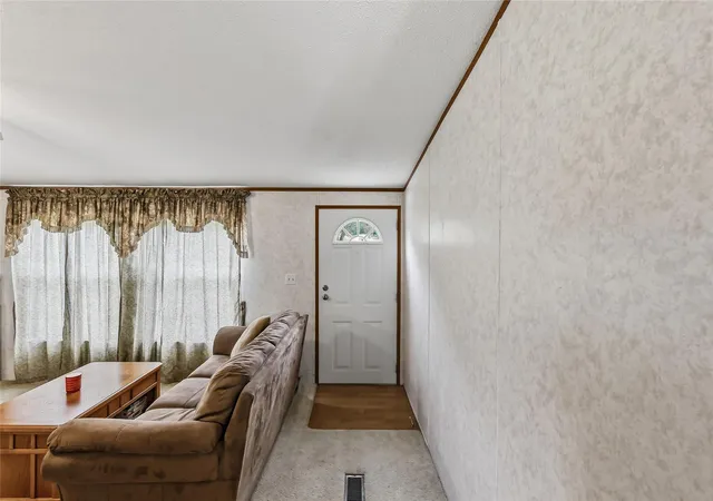 3rd image of 102 Windwood Cir, Somerville, TX 77879 | MLS# 51151909