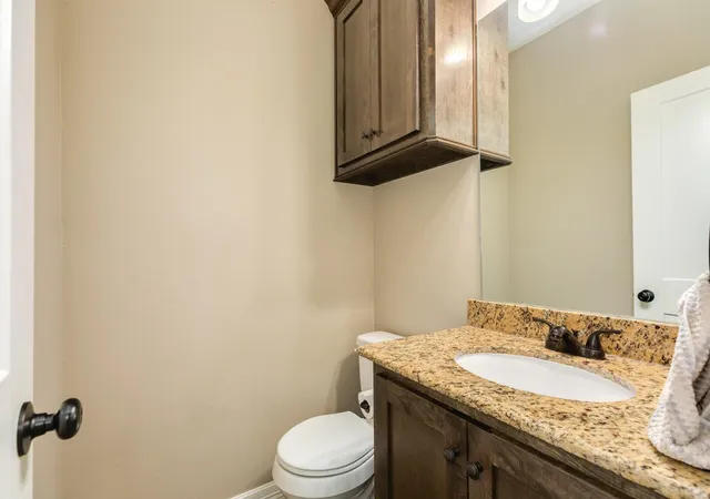 Photo 4 of Single family home for sale at 2426 Ridgewood Dr, West Columbia, TX 77486 | MLS# 47399075 | Listing updated on 2026-08-27