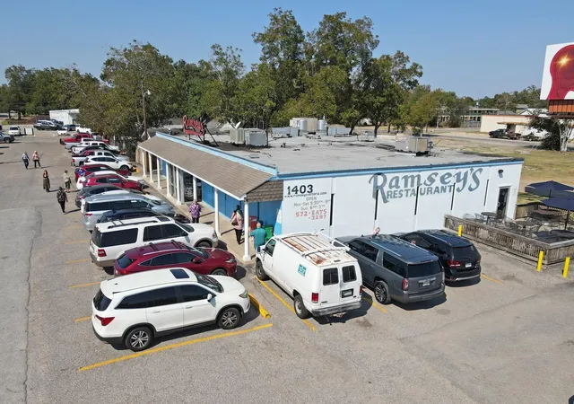 Photo 1 of Land for sale at 1403 N Navarro St, Victoria, TX 77901 | MLS# 98892016 | Listing updated on 2026-06-16