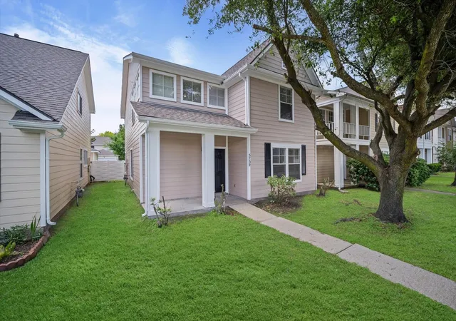 Photo 2 of Single family home for sale at 3739 E Traditions Ct, Houston, TX 77082 | MLS# 21575264 | Listing updated on 2026-09-20