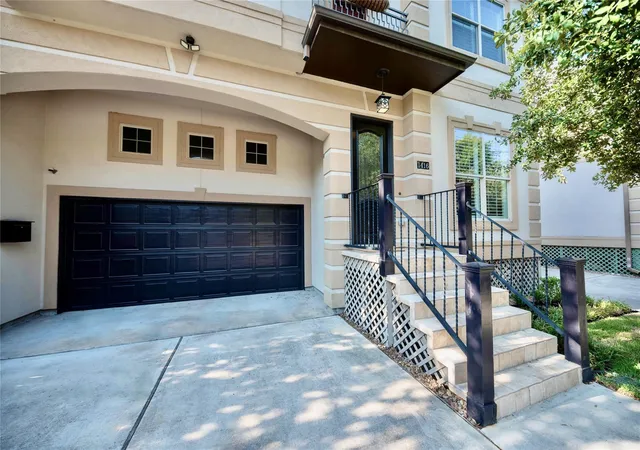 Photo 4 of Single family home for sale at 1416 W 21st Street, Houston, TX 77008 | MLS# 98065854 | Listing updated on 2026-08-20