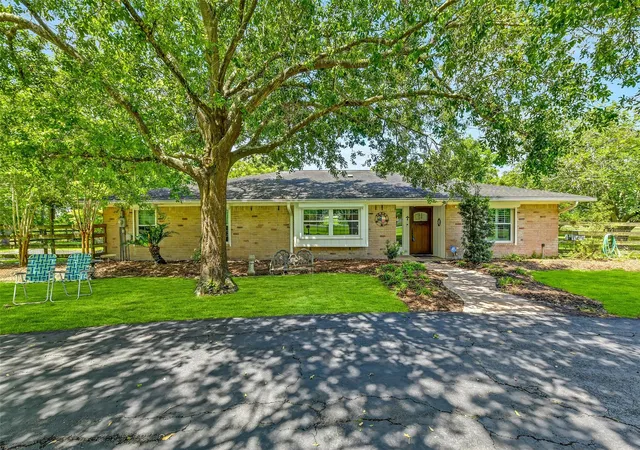 1st image of 13320 County Road 184, Alvin, TX 77511 | MLS# 45193450