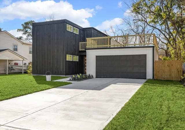1st image of 212 N Forrest Ave, La Porte, TX 77571 | MLS# 54220514