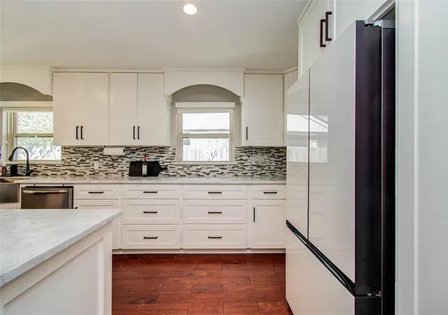 Photo 4 of Single family home for sale at 4846 Creekbend Dr, Houston, TX 77035 | MLS# 91912360 | Listing updated on 2026-08-26