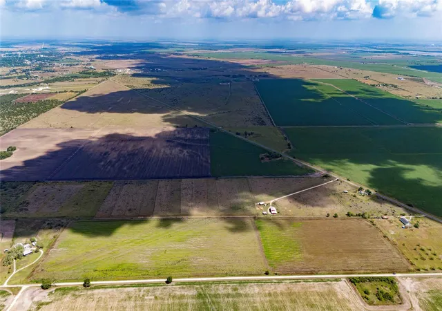 5th image of 758 County Road 309 -1, Edna, TX 77957 | MLS# 15209749