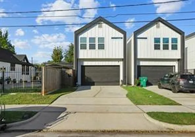 3rd image of 5317 Jefferson St, Houston, TX 77023 | MLS# 93973936