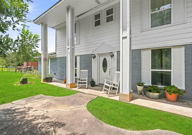 Homes for sale in West Columbia, TX | 708 County Rd 691 Rd #691, West Columbia, TX 77486 | MLS# 57280638