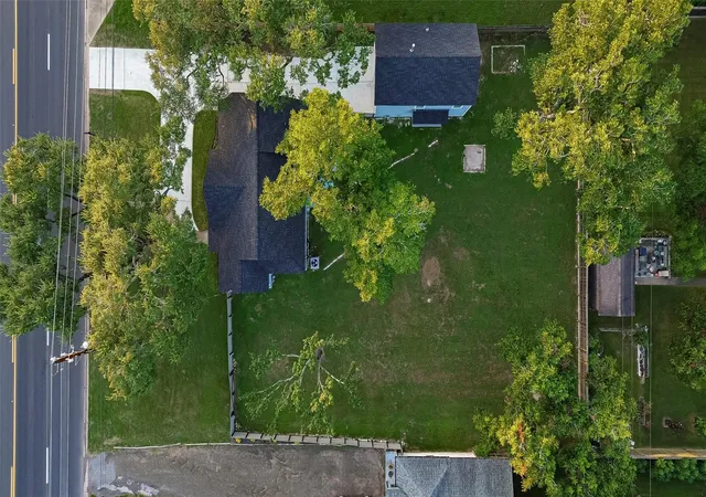 Homes for sale in Sealy, TX | 723 N Meyer St, Sealy, TX 77474 | MLS# 17947791