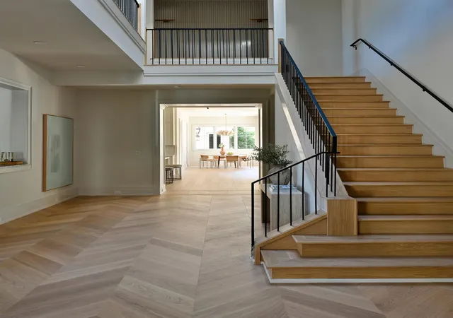 4th image of 3717 Chevy Chase Dr, Houston, TX 77019 | MLS# 59013863