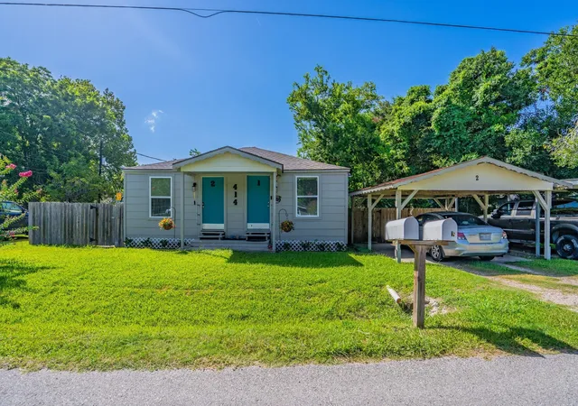 1st image of 414 Jackson Ave, Bacliff, TX 77518 | MLS# 79021586