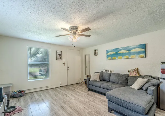 5th image of 414 Jackson Ave, Bacliff, TX 77518 | MLS# 79021586