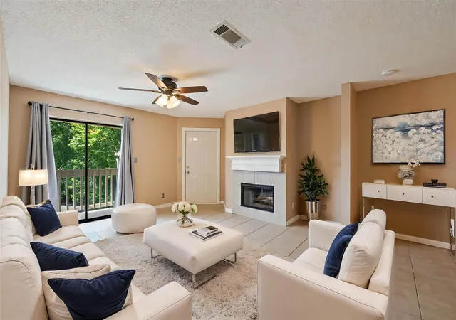 1st image of 2501 Gulf Fwy #6A, Dickinson, TX 77539 | MLS# 27664534