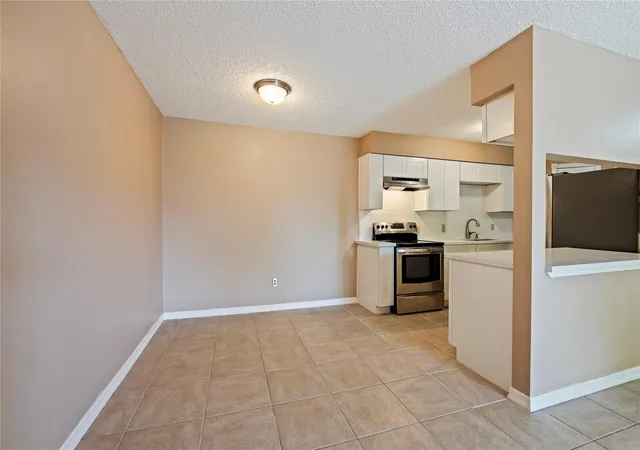 Photo 4 of Condo for sale at 2501 Gulf Fwy #6A, Dickinson, TX 77539 | MLS# 27664534 | Listing updated on 2026-09-26