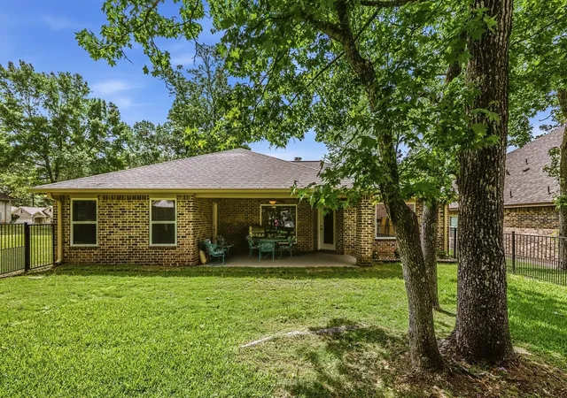 37th image of 310 Augusta Dr, Huntsville, TX 77340 | MLS# 33507184