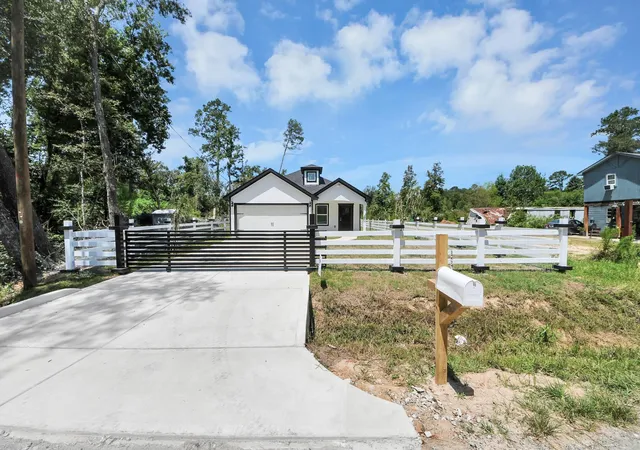 2nd image of 14574 Half Circle St, Splendora, TX 77372 | MLS# 54528830