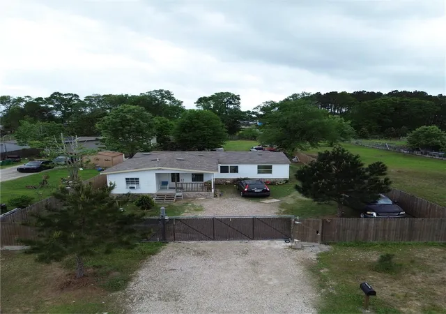 Photo 2 of Single family home for sale at 932 Road 5251, Cleveland, TX 77327 | MLS# 10113784 | Listing updated on 2026-10-02