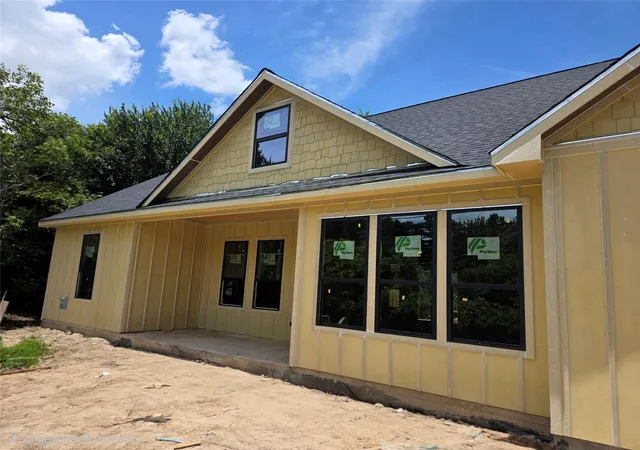 Photo 1 of Single family home for sale at 126 Antelope Dr, Crosby, TX 77532 | MLS# 97704307 | Listing updated on 2026-08-17