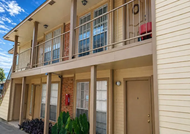 2nd image of 11506 Meadow Ln #4, Stafford, TX 77477 | MLS# 6230657