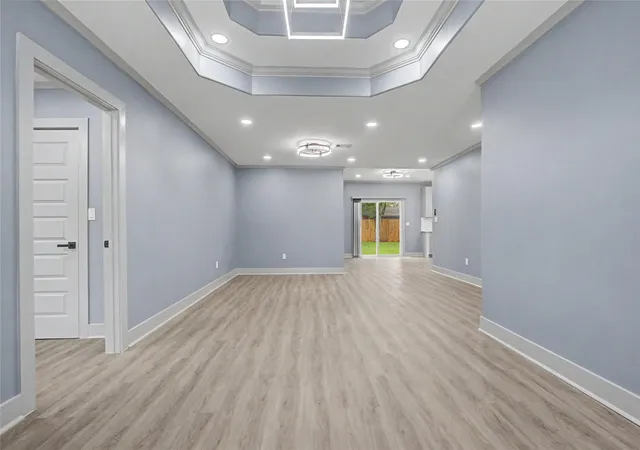 Photo 3 of Sale Pending at 4047 Juliet St, Houston, TX 77087 | MLS# 44360362 | Listing updated on 2026-09-13
