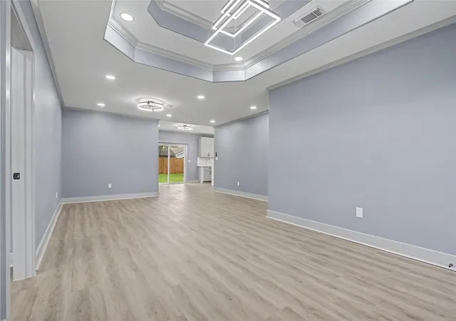 Photo 3 of Sale Pending at 4047 Juliet St, Houston, TX 77087 | MLS# 44360362 | Listing updated on 2026-09-13