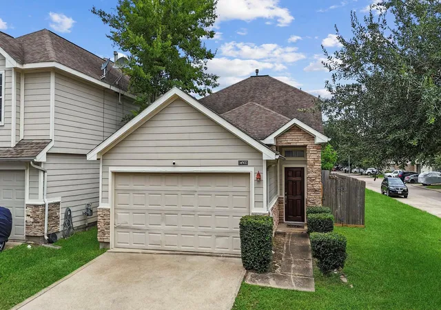 Photo 4 of Single family home for sale at 14502 Windmill Meadows Ct, Houston, TX 77082 | MLS# 33296904 | Listing updated on 2026-08-28