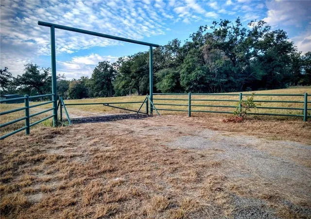 2nd image of 5997 County Road 308, Caldwell, TX 77836 | MLS# 56197887