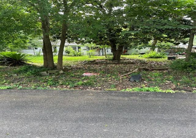 Photo 3 of Single family home for sale at 6814 Evans St, Houston, TX 77061 | MLS# 48747206 | Listing updated on 2026-09-07