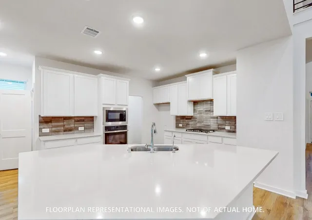 Photo 4 of Sale Pending at 21002 Poppy Meadow Ct, Tomball, TX 77447 | MLS# 74412394 | Listing updated on 2026-09-08