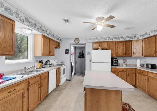 Homes for sale in Huntsville, TX | 28625 Cedar Ct, Huntsville, TX 77340 | MLS# 47445177