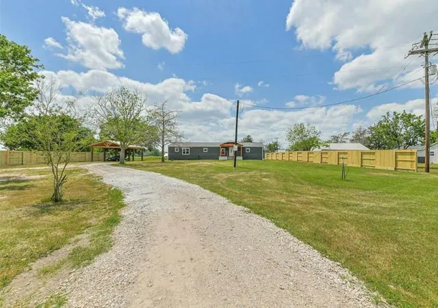 Photo 3 of Land for sale at 9137 Conner Rd, Washington, TX 77880 | MLS# 95973322 | Listing updated on 2026-09-25