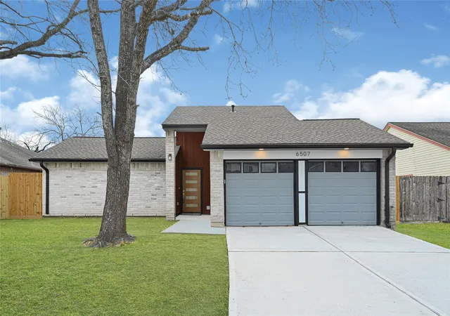 Photo 1 of Single family home for sale at 6507 Paso Del Sol Dr, Houston, TX 77083 | MLS# 29583305 | Listing updated on 2026-07-20
