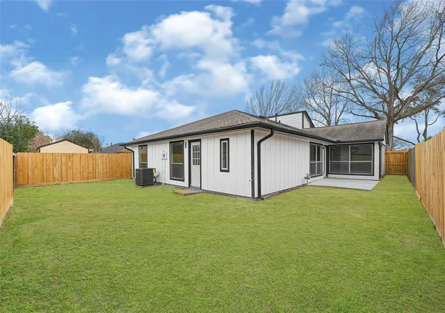 Photo 4 of Single family home for sale at 6507 Paso Del Sol Dr, Houston, TX 77083 | MLS# 29583305 | Listing updated on 2026-07-20