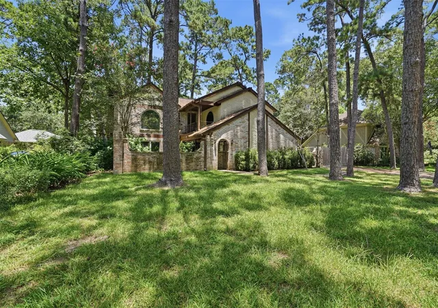 Photo 2 of Single family home for sale at 6618 Stoney River Dr, Spring, TX 77379 | MLS# 16750799 | Listing updated on 2026-08-02