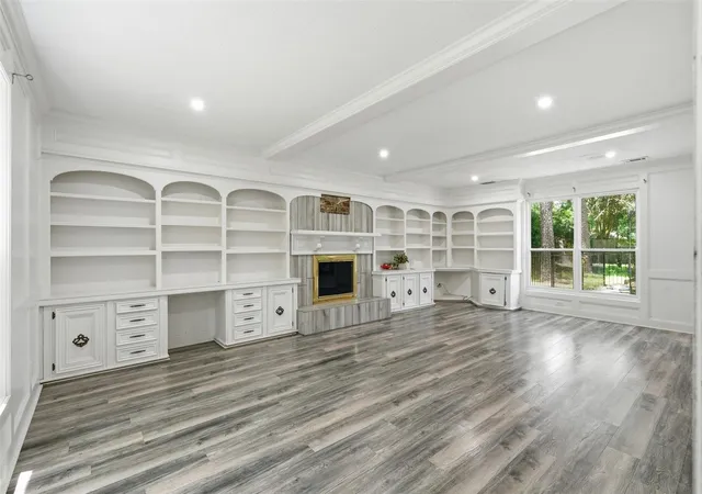 Photo 4 of Single family home for sale at 6618 Stoney River Dr, Spring, TX 77379 | MLS# 16750799 | Listing updated on 2026-08-02