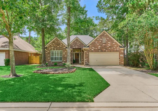 Homes for sale in The Woodlands, TX | 59 S Lace Arbor Dr, The Woodlands, TX 77382 | MLS# 11497615