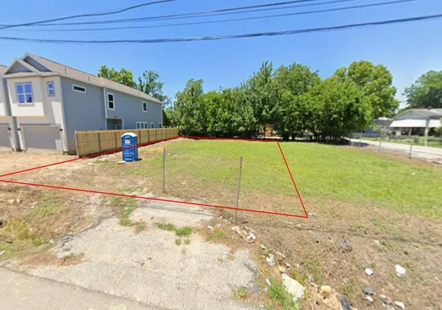 Photo 1 of Land for sale at 2021 Harlem St, Houston, TX 77020 | MLS# 35379556 | Listing updated on 2026-05-07