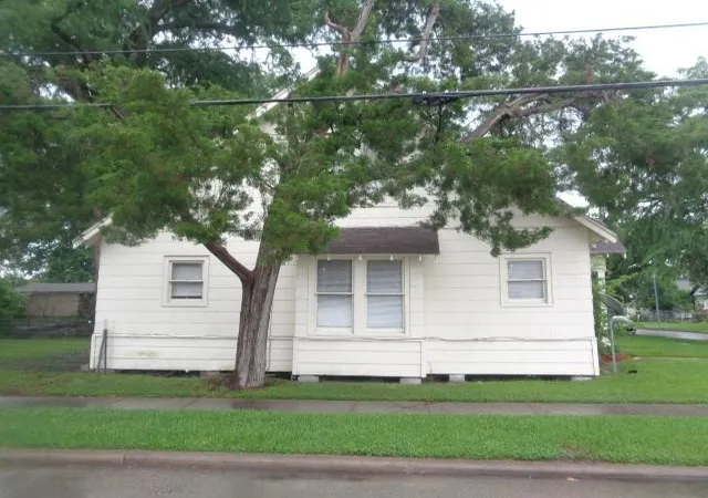 4th image of 3230 Ohio St, Baytown, TX 77520 | MLS# 78693412