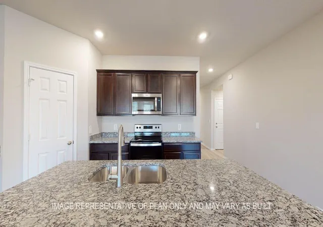 5th image of 960 Elliott Dr, Nome, TX 77629 | MLS# 28218699