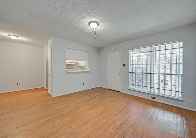 5th image of 7714 Renwick Dr #K113, Houston, TX 77081 | MLS# 27985884