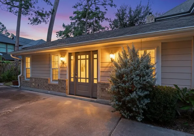 4th image of 1503 Johanna Dr, Houston, TX 77055 | MLS# 60476389