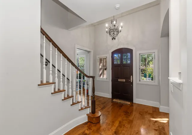 5th image of 1503 Johanna Dr, Houston, TX 77055 | MLS# 60476389