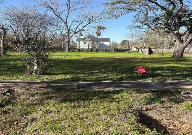 Photo 2 of Land for sale at 1110 Pipkin St, Beaumont, TX 77705 | MLS# 88100221 | Listing updated on 2026-06-30