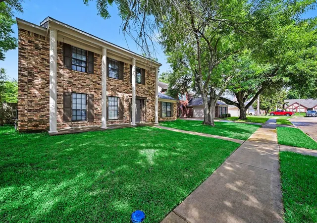 Photo 3 of Single family home for sale at 2403 Horseshoe Ln, Richmond, TX 77406 | MLS# 55121178 | Listing updated on 2026-09-10