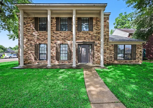 Photo 4 of Single family home for sale at 2403 Horseshoe Ln, Richmond, TX 77406 | MLS# 55121178 | Listing updated on 2026-09-10