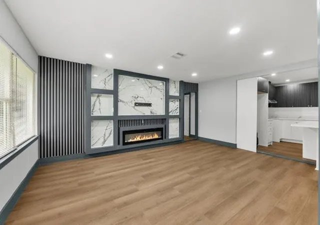 4th image of 6058 Lyndhurst Dr, Houston, TX 77033 | MLS# 89026905