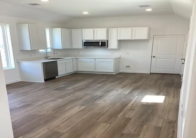 5th image of 5502 Sailfish Dr, Baytown, TX 77521 | MLS# 43840618