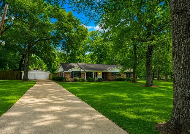 Photo 1 of Sale Pending at 27216 Blueberry Hl Dr, Conroe, TX 77385 | MLS# 42109020 | Listing updated on 2026-09-09