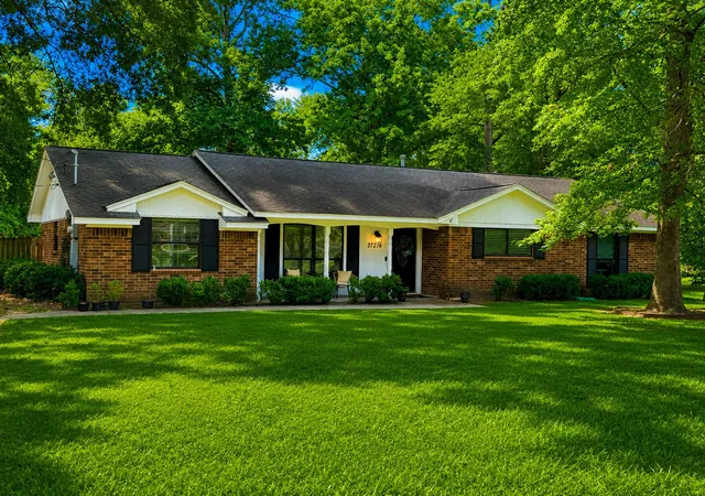 Photo 2 of Sale Pending at 27216 Blueberry Hl Dr, Conroe, TX 77385 | MLS# 42109020 | Listing updated on 2026-09-09